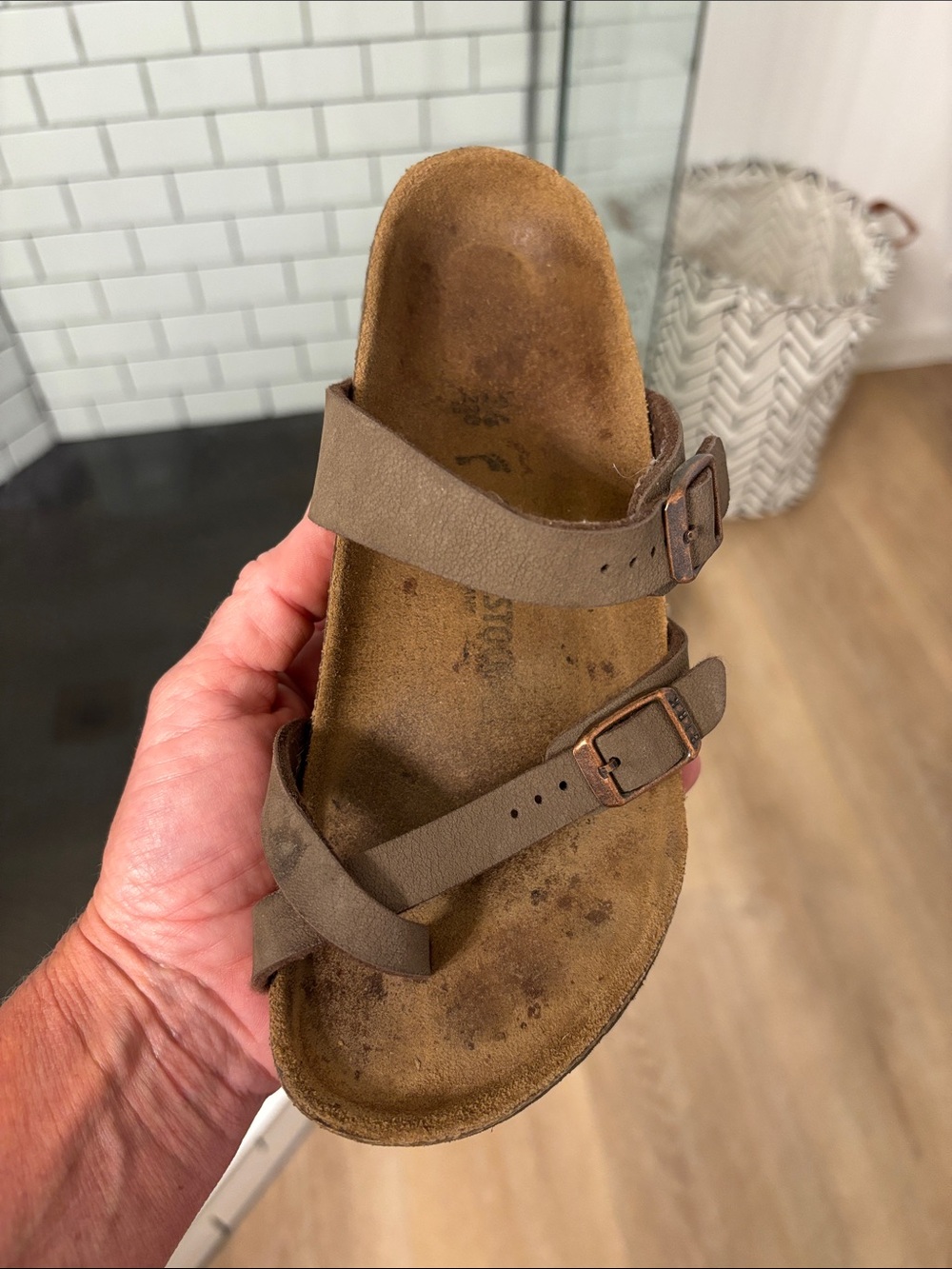 Birkenstock Kids Brown Double Strap Sandals with Toe Loop - Picture 8 of 10